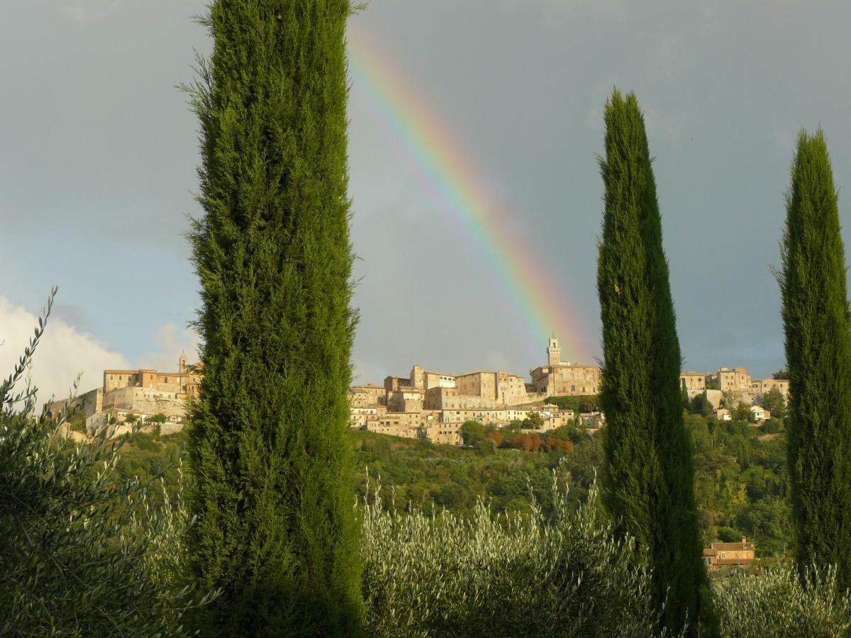 迪亚沃利酒店 Montepulciano Stazione 外观 照片